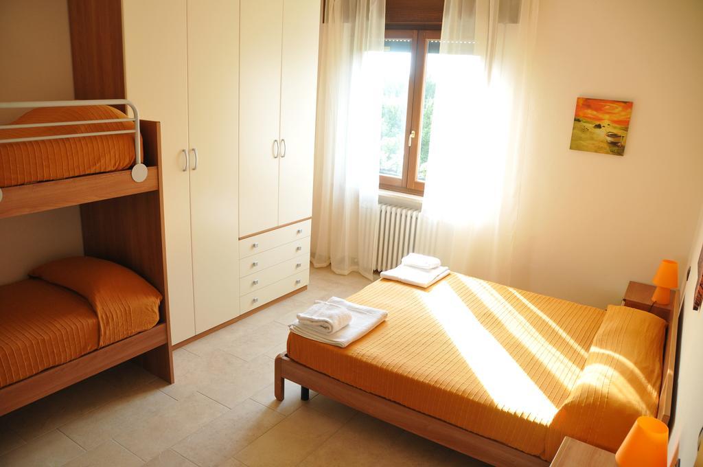 Appartamento Lago Peschiera del Garda Phòng bức ảnh