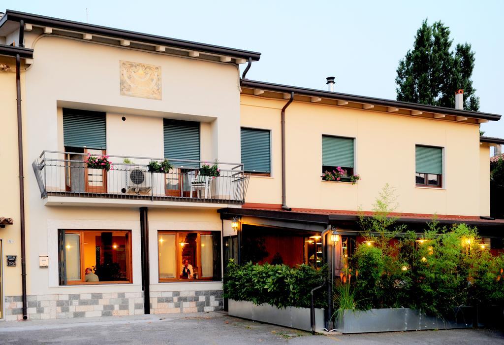 Appartamento Lago Peschiera del Garda Phòng bức ảnh